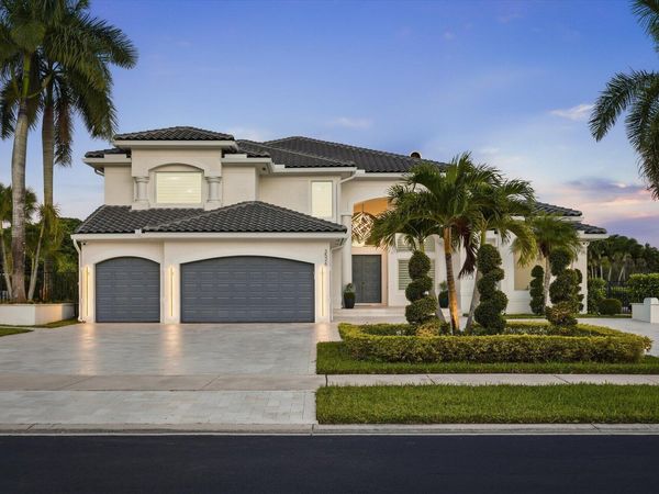 3526 Juniper Ln, Davie, FL 33330