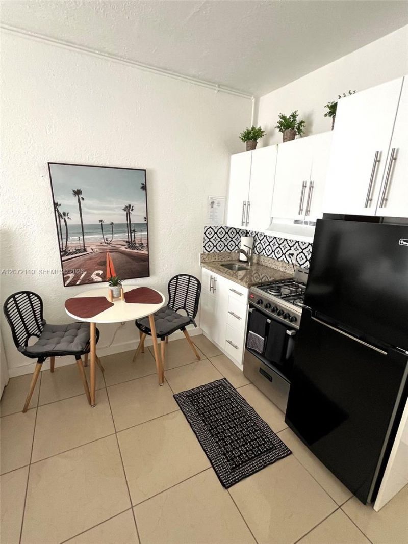 3710 Collins Ave , Unit N-208, Miami Beach, FL 33140 Photo