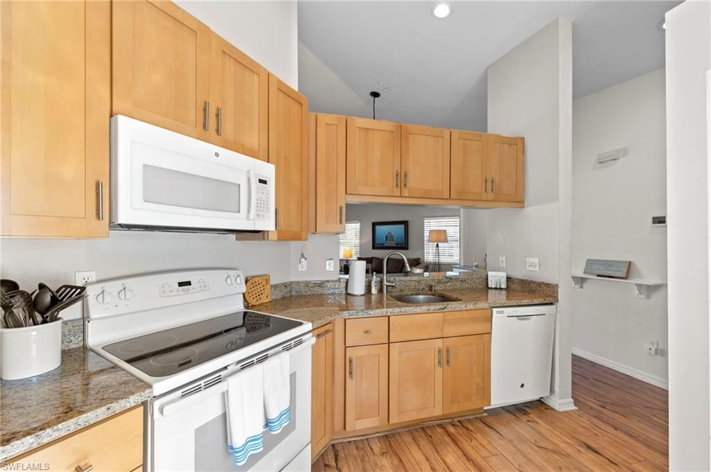 12061 Summergate Cir , Unit 204, Fort Myers, FL 33913 Photo