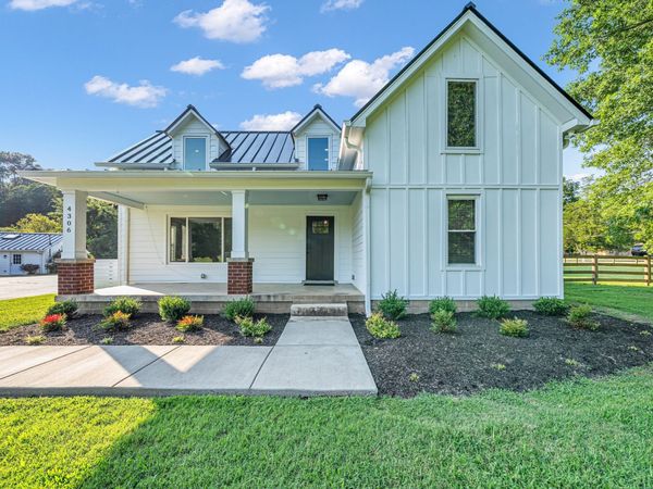 4306 Long Hollow Pike , Goodlettsville, TN 37072