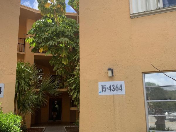 4364 NW 9TH Avenue, Unit 15-3B, Deerfield Beach, FL 33064