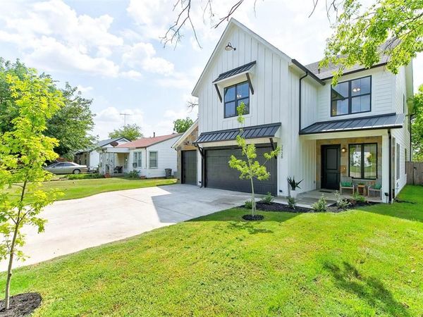 2928 Livingston Avenue, Fort Worth, TX 76110