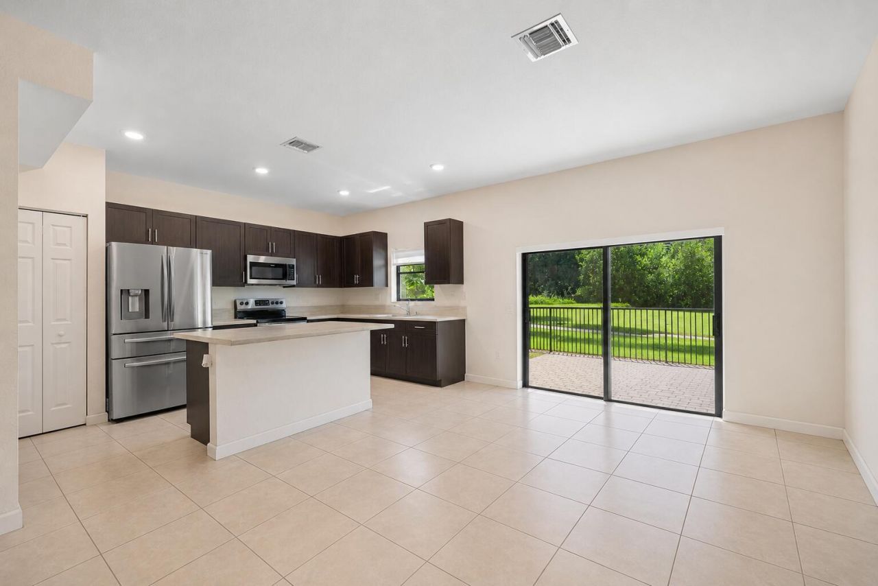 4721 Santa Cruz Way, Davie, FL 33314 Photo