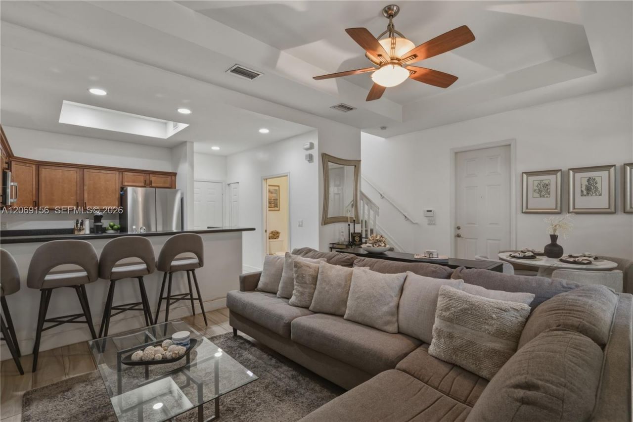 525 SW 18th Ave, Unit 26, Fort Lauderdale, FL 33312 Photo