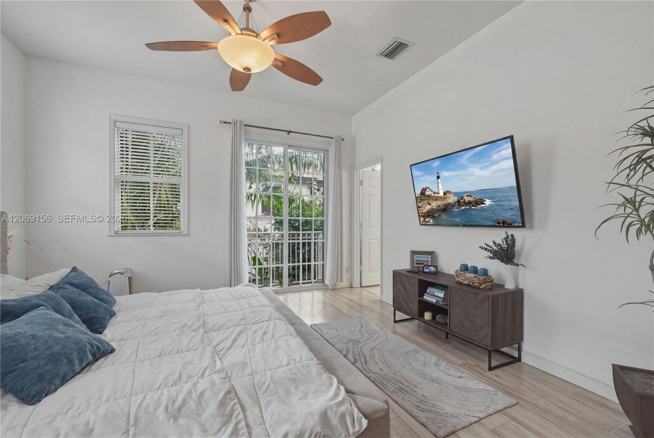 525 SW 18th Ave, Unit 26, Fort Lauderdale, FL 33312 Photo