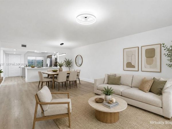 300 SW 130th Ter , Unit 110B, Pembroke Pines, FL 33027