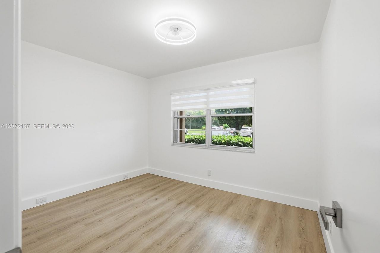 300 SW 130th Ter , Unit 110B, Pembroke Pines, FL 33027 Photo