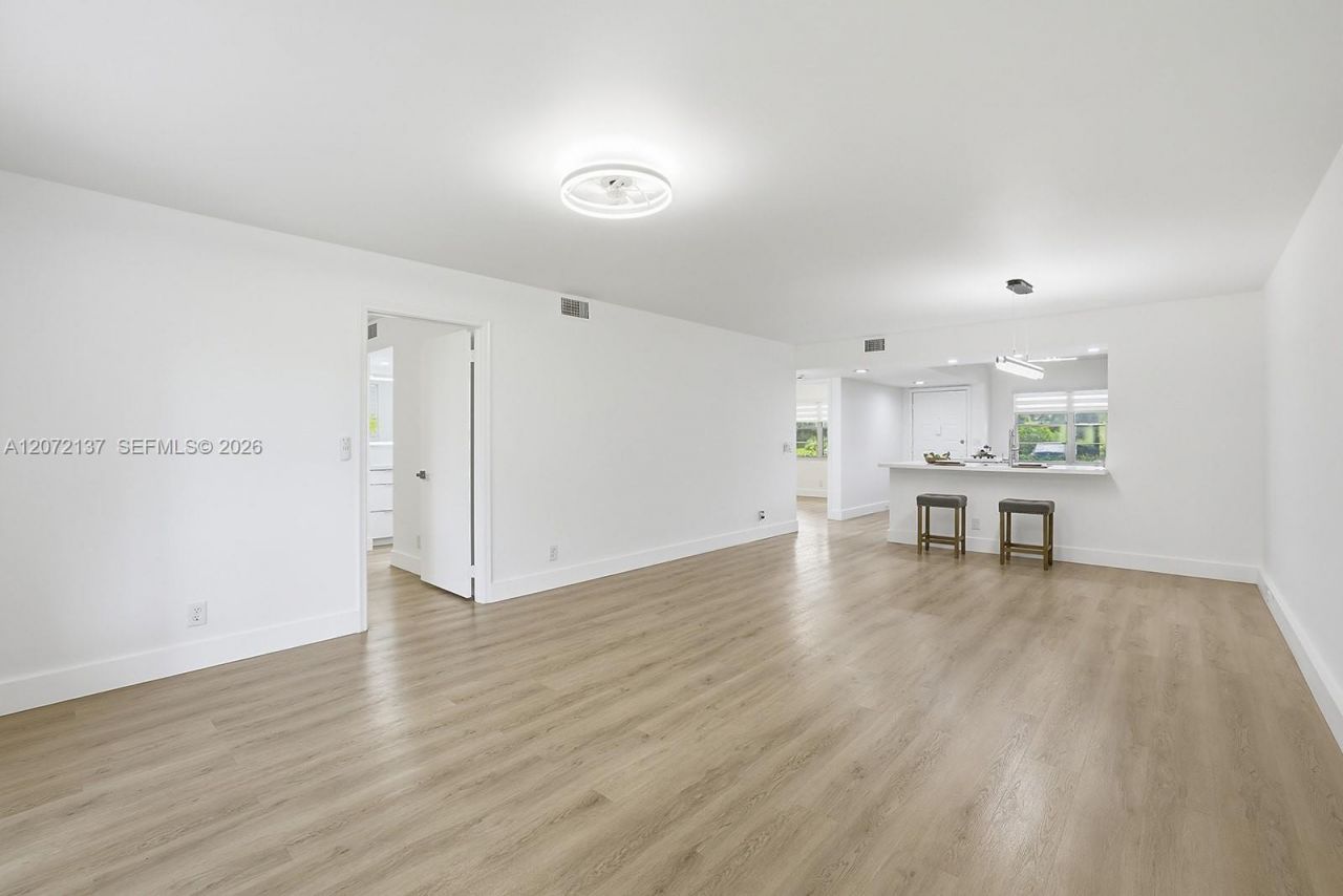 300 SW 130th Ter , Unit 110B, Pembroke Pines, FL 33027 Photo