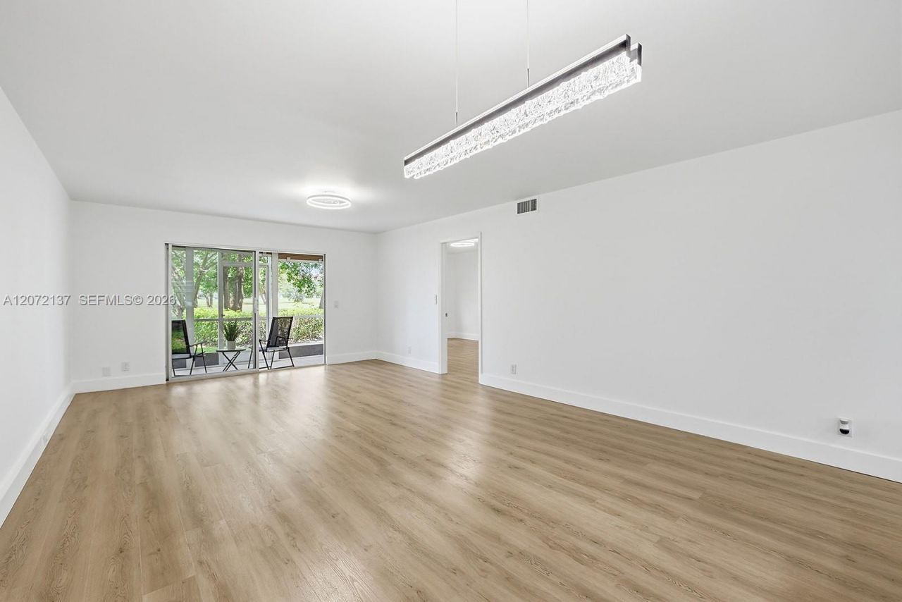 300 SW 130th Ter , Unit 110B, Pembroke Pines, FL 33027 Photo