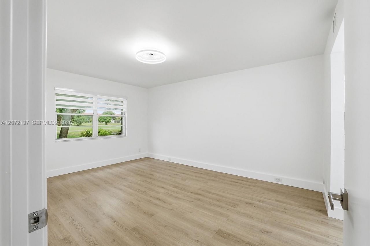 300 SW 130th Ter , Unit 110B, Pembroke Pines, FL 33027 Photo