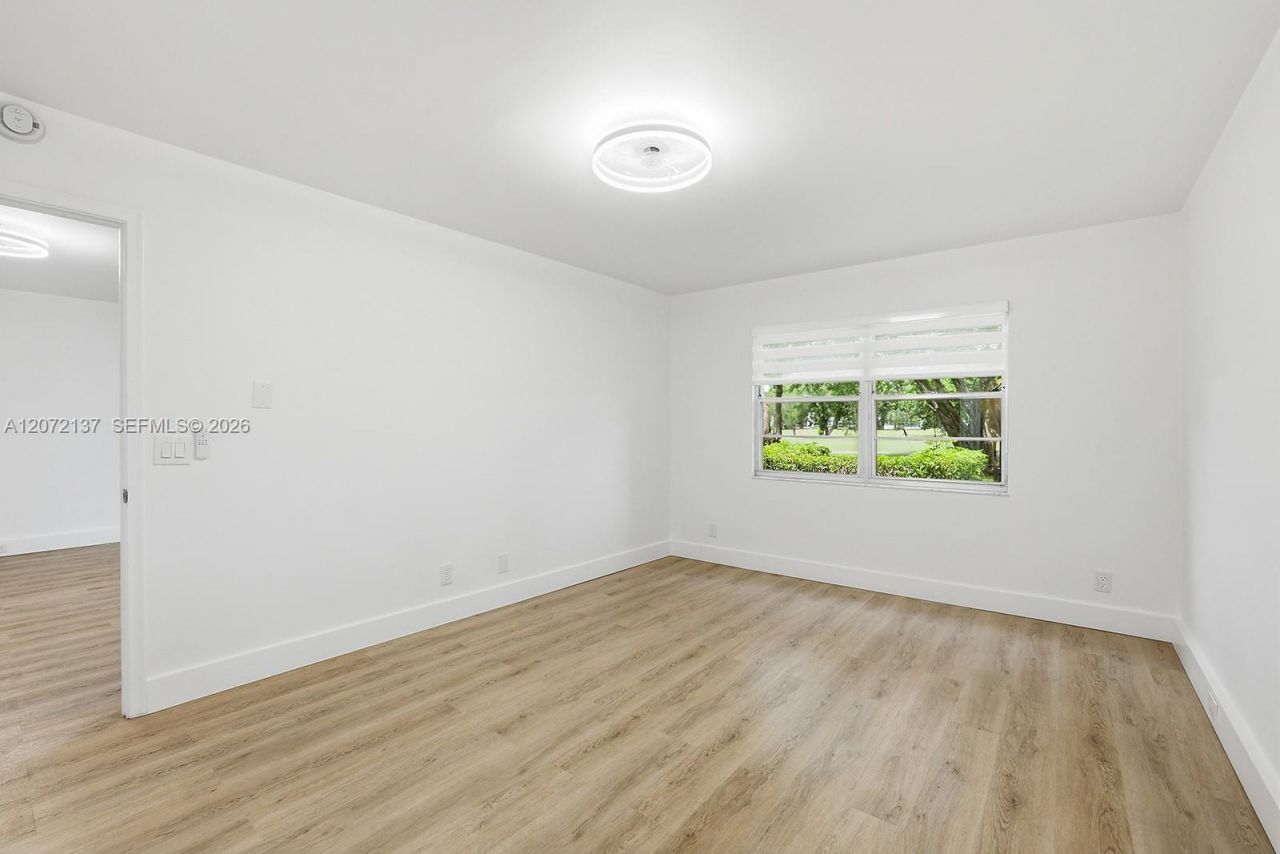300 SW 130th Ter , Unit 110B, Pembroke Pines, FL 33027 Photo