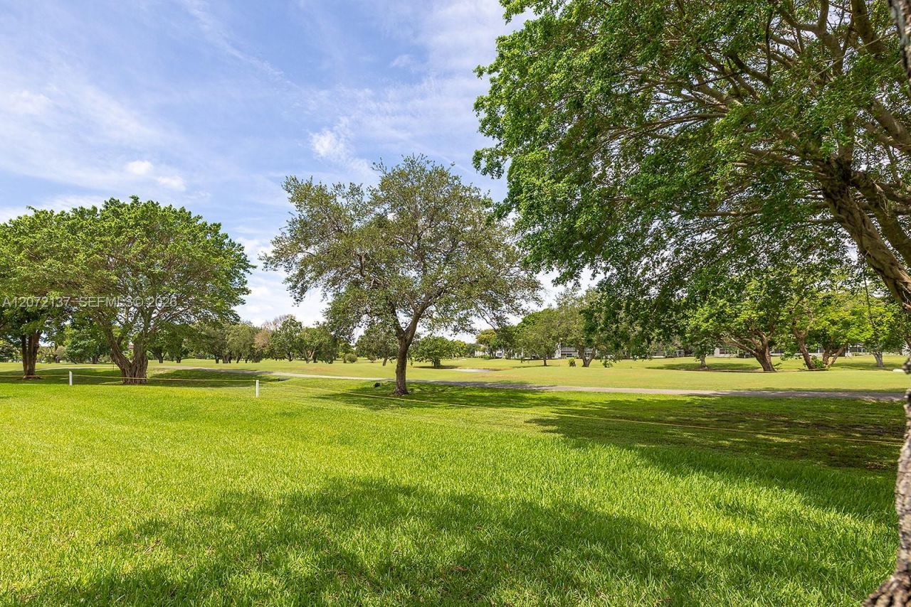 300 SW 130th Ter , Unit 110B, Pembroke Pines, FL 33027 Photo