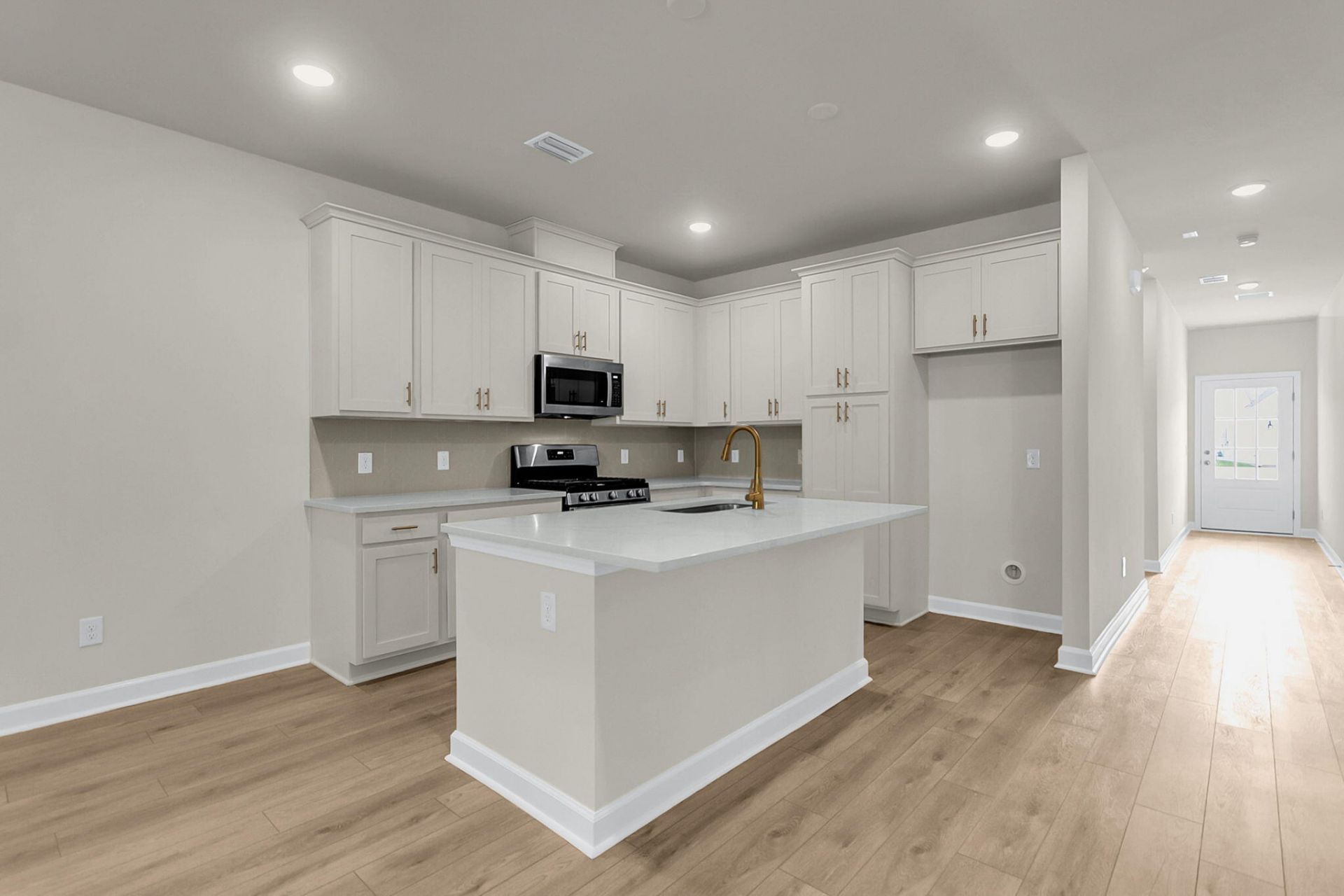 1050 Dusk Drive Photo 6
