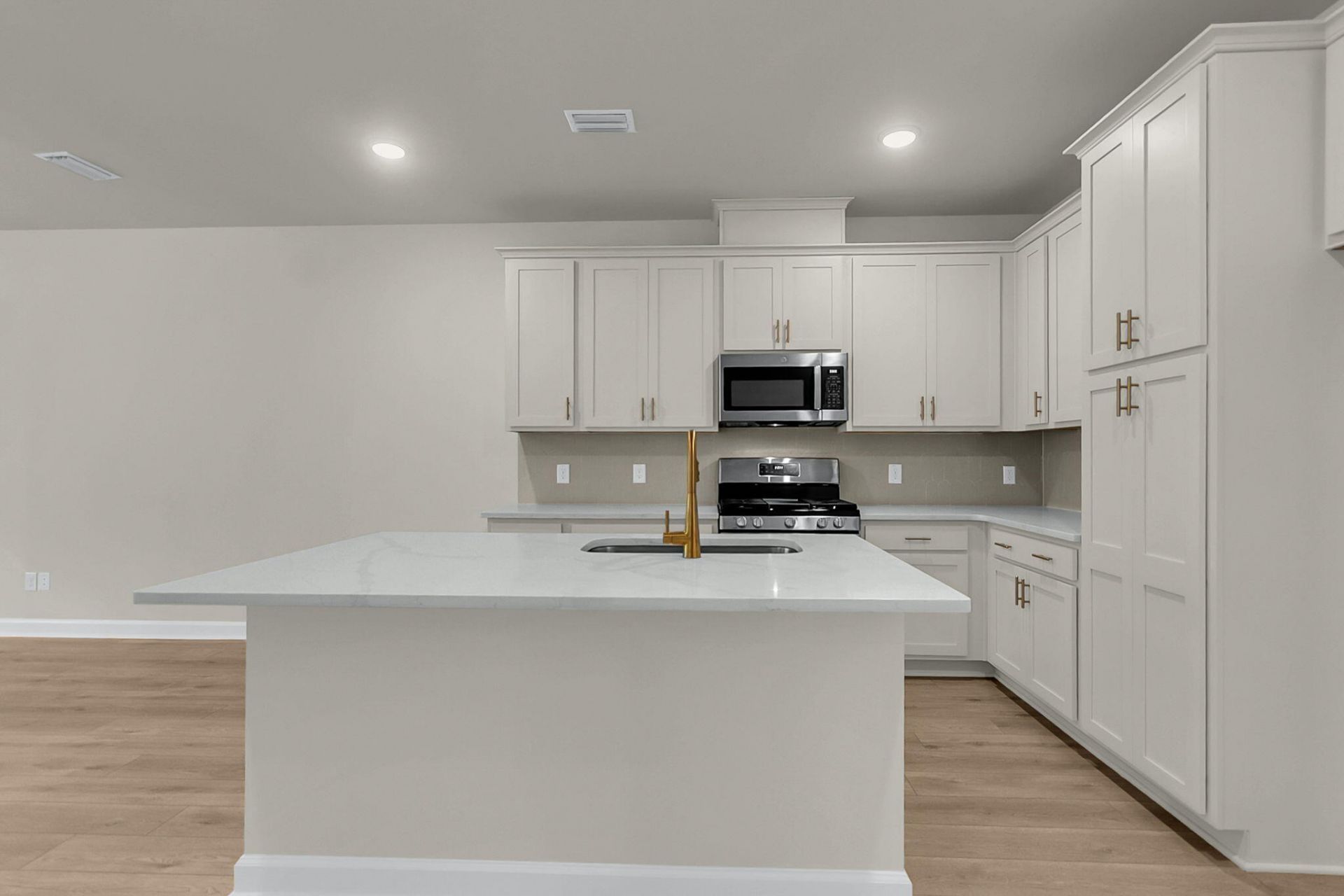 1050 Dusk Drive Photo 8