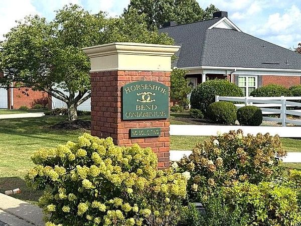102 Horseshoe Ct , Shelbyville, TN 37160