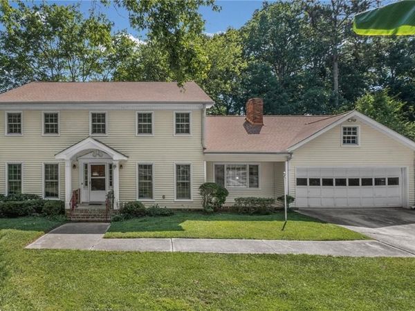 5171 Meadowlake Drive, Atlanta, GA 30338