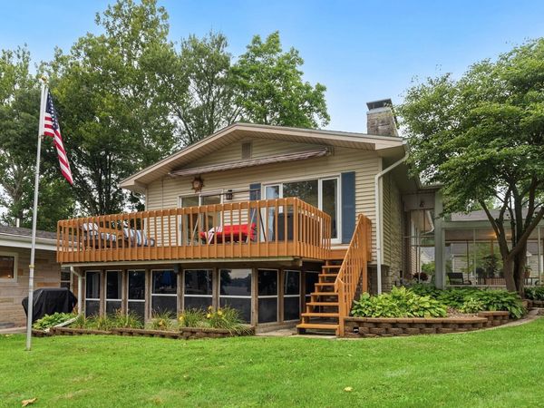 8129 E Wade Lane, North Webster, IN 46555