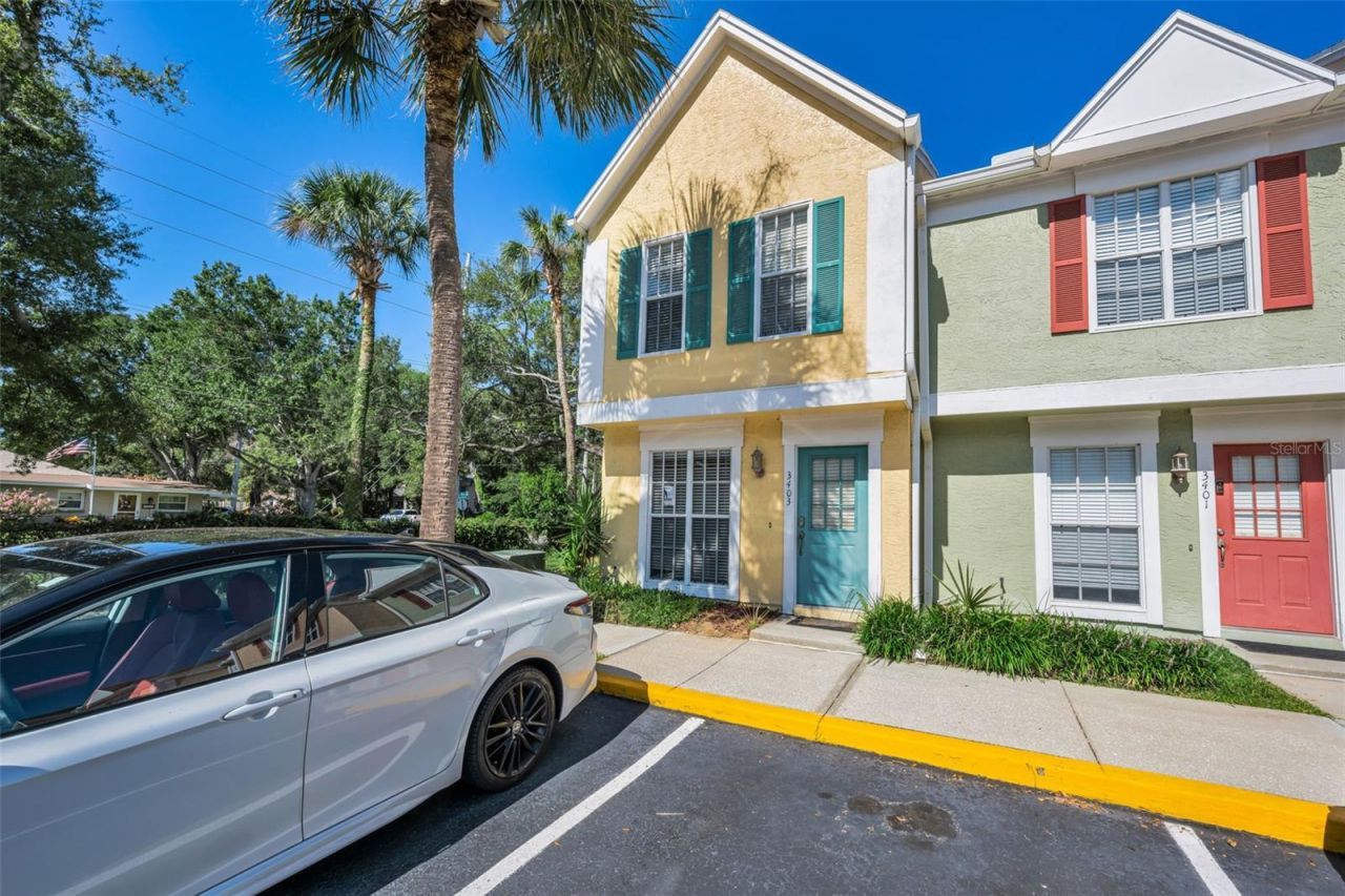 3403 W Wyoming Circle, Unit 3403, Tampa, FL 33611 Main Photo