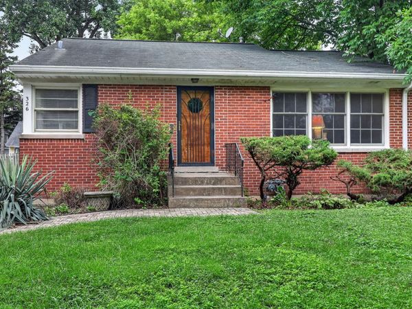 326 N Kensington Avenue , La Grange Park, IL 60526