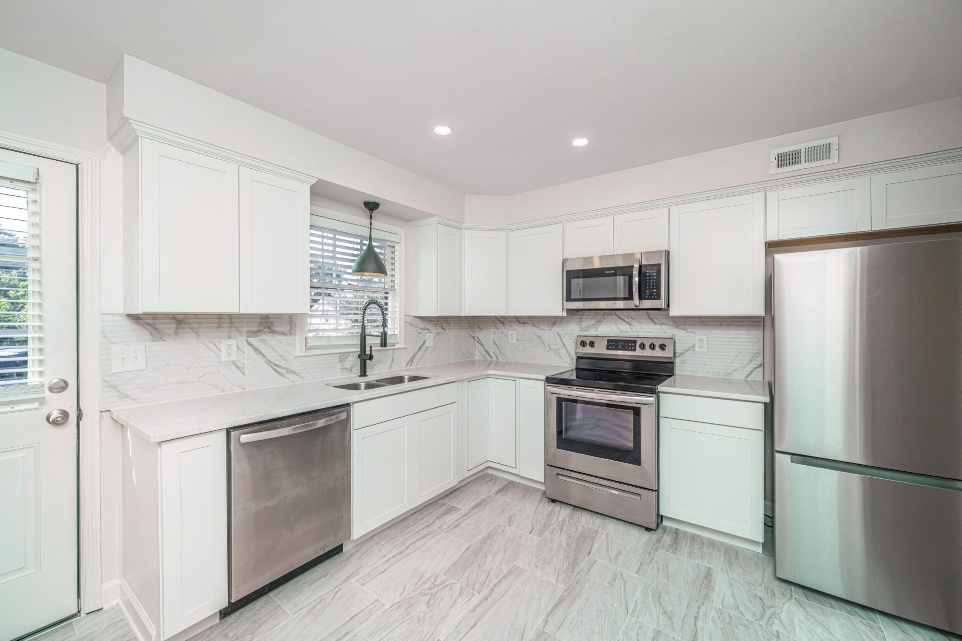 171 3rd Avenue Photo 13