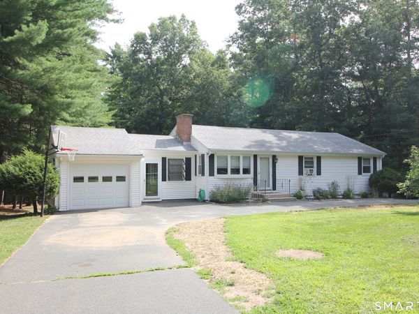 12 Oakwood, Granby, CT 06035