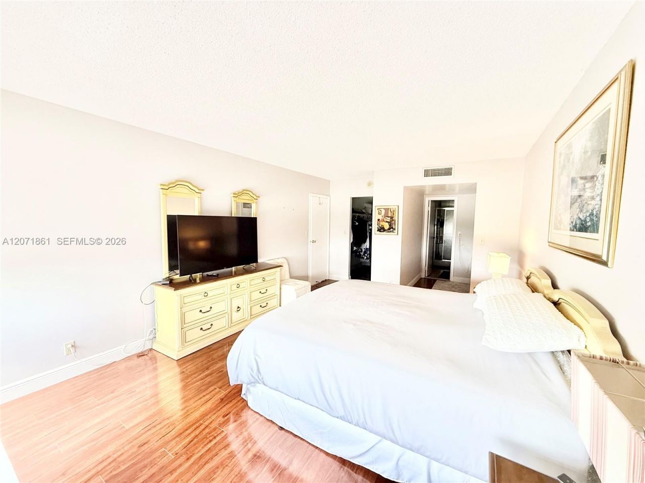 600 Three Islands Blvd , Unit 1107, Hallandale Beach, FL 33009 Photo