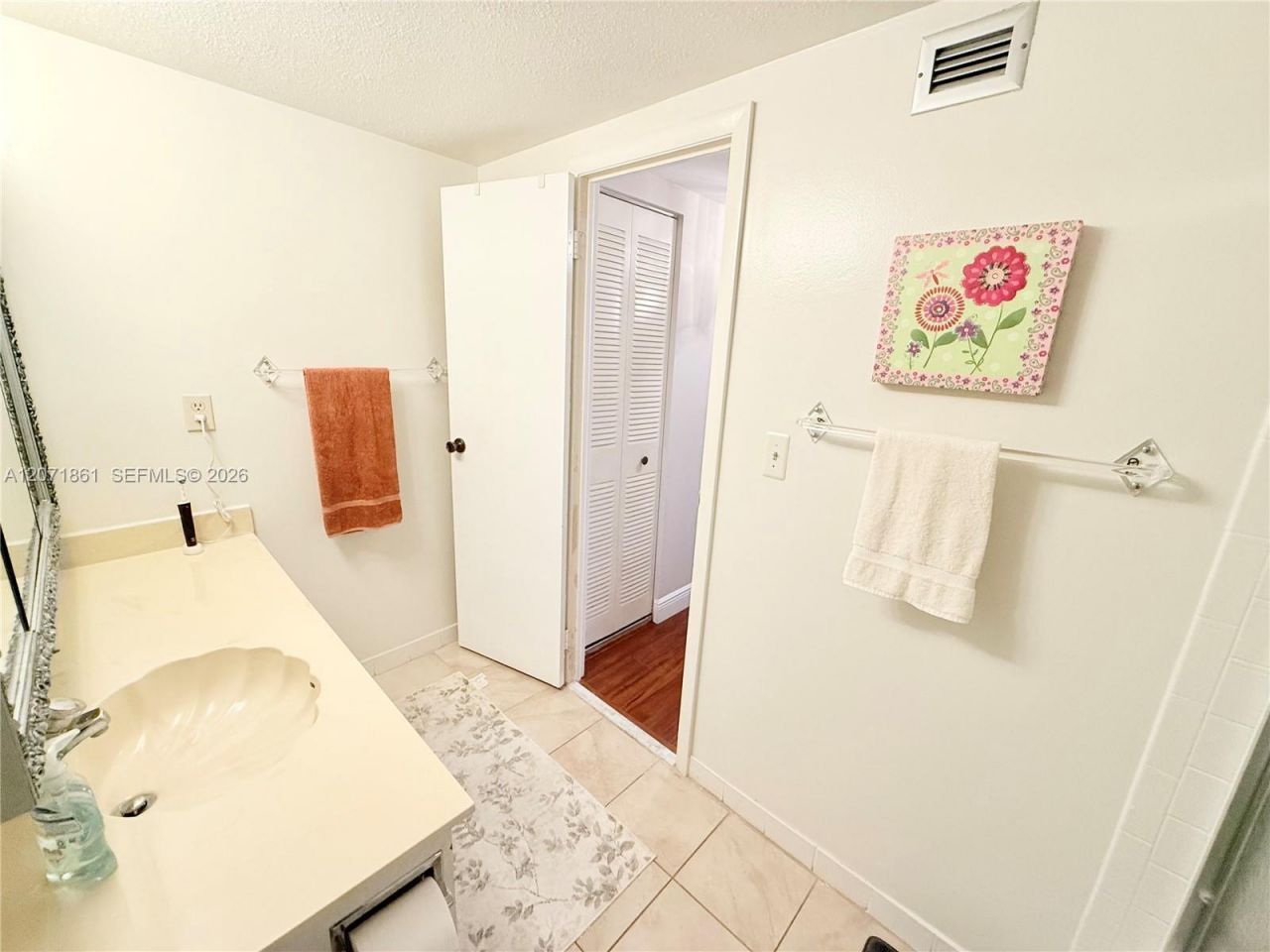 600 Three Islands Blvd , Unit 1107, Hallandale Beach, FL 33009 Photo
