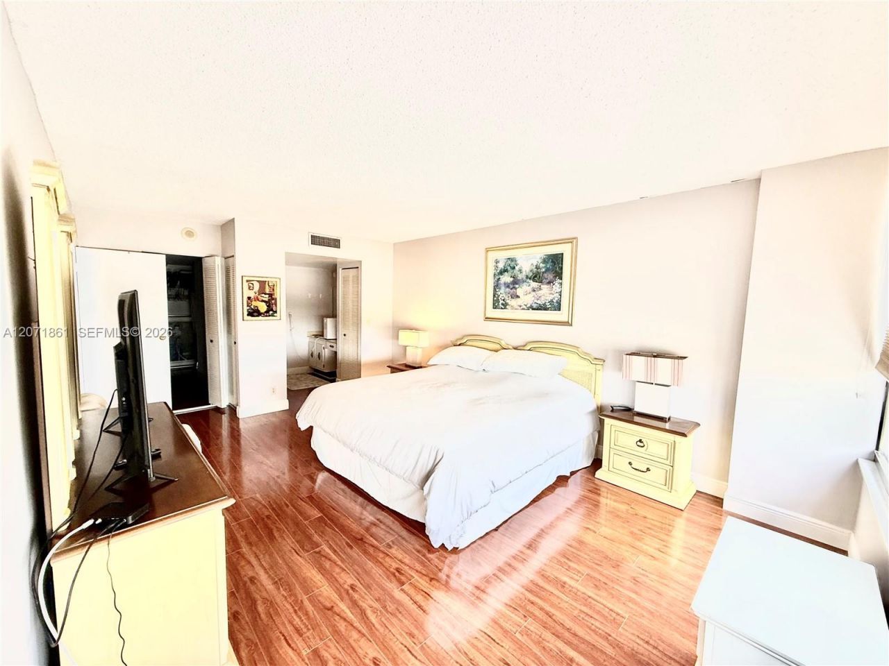 600 Three Islands Blvd , Unit 1107, Hallandale Beach, FL 33009 Photo