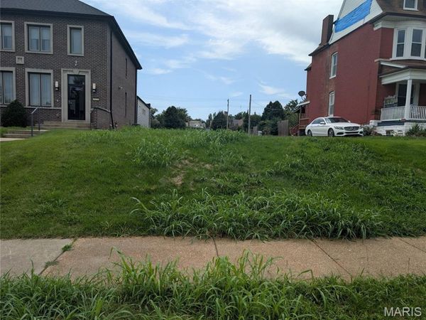 4320 Washington Boulevard , St Louis, MO 63108