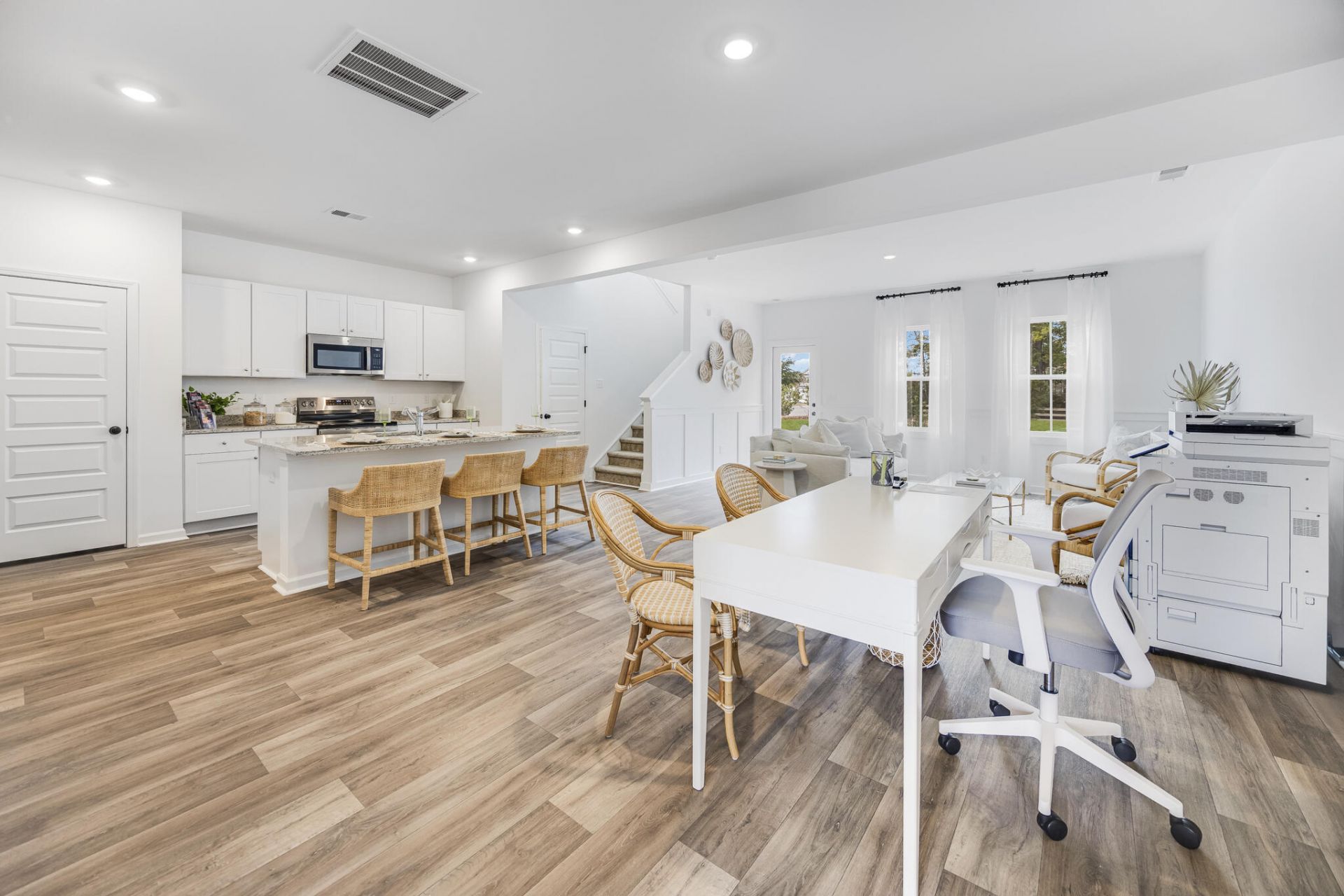 116 Green Thistle Way Photo 3