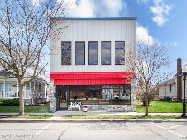 2935 W Jefferson Avenue , Trenton, Mi 48183