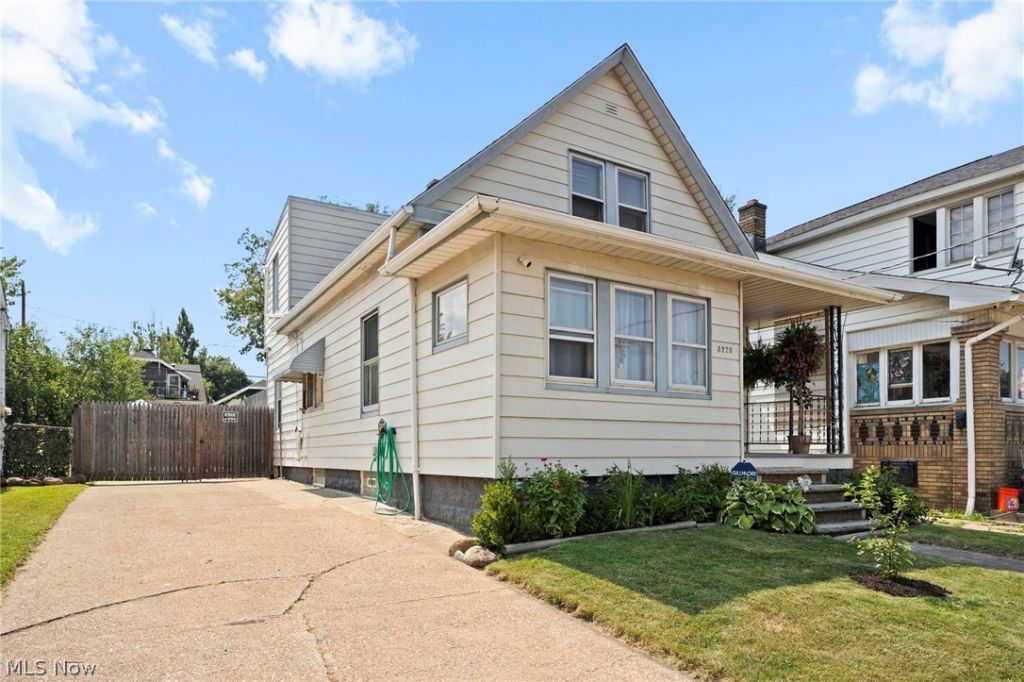 3270 W 122nd Street , Cleveland, OH 44111 Main Photo