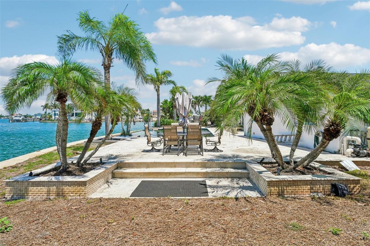 8078 13th Avenue S, Saint Petersburg, FL 33707 Photo