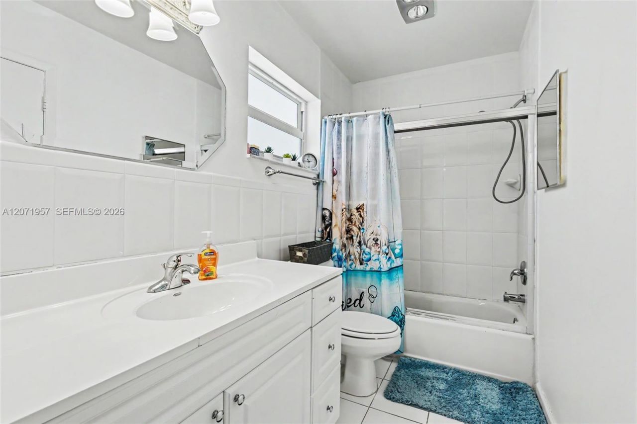 2223 Park Ln , Unit 314, Hollywood, FL 33021 Photo