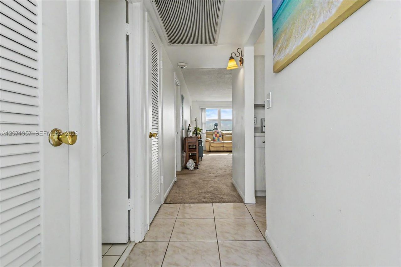 2223 Park Ln , Unit 314, Hollywood, FL 33021 Photo