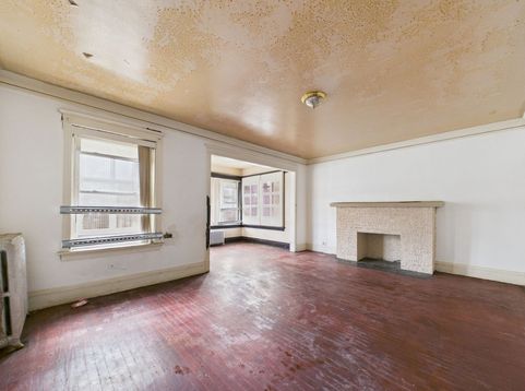 Main Photo