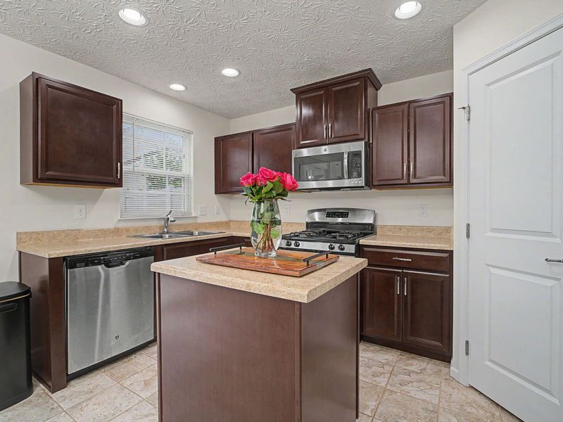1408 Golden Eagle Drive, Troy, OH 45373 Photo 16