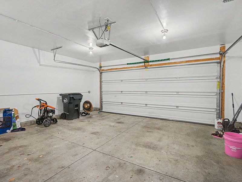 1408 Golden Eagle Drive, Troy, OH 45373 Photo 35