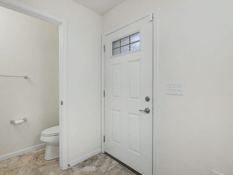 1408 Golden Eagle Drive, Troy, OH 45373 Photo 6