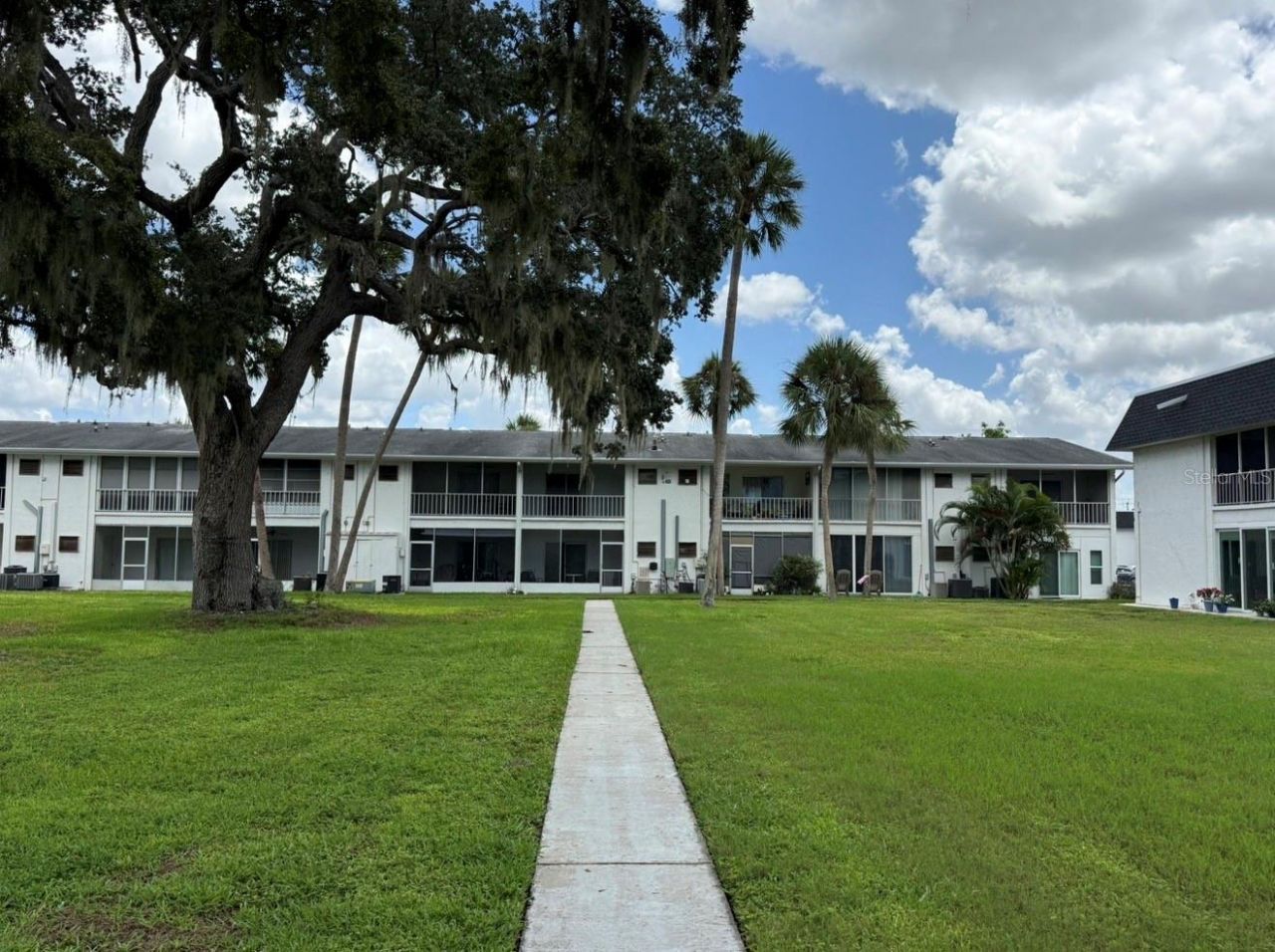 105 47th Avenue Drive W, Unit 374, Bradenton, FL 34207 Photo