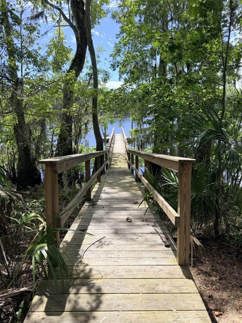 1957 SE 477 Avenue , Old Town, FL 32680 Photo