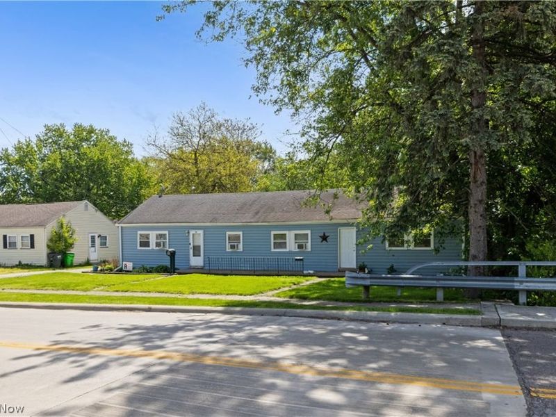 68 E Sunset Drive, Rittman, OH 44270 Photo 5