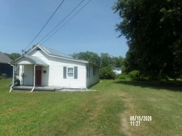 109 21st Ave W, Springfield, TN 37172