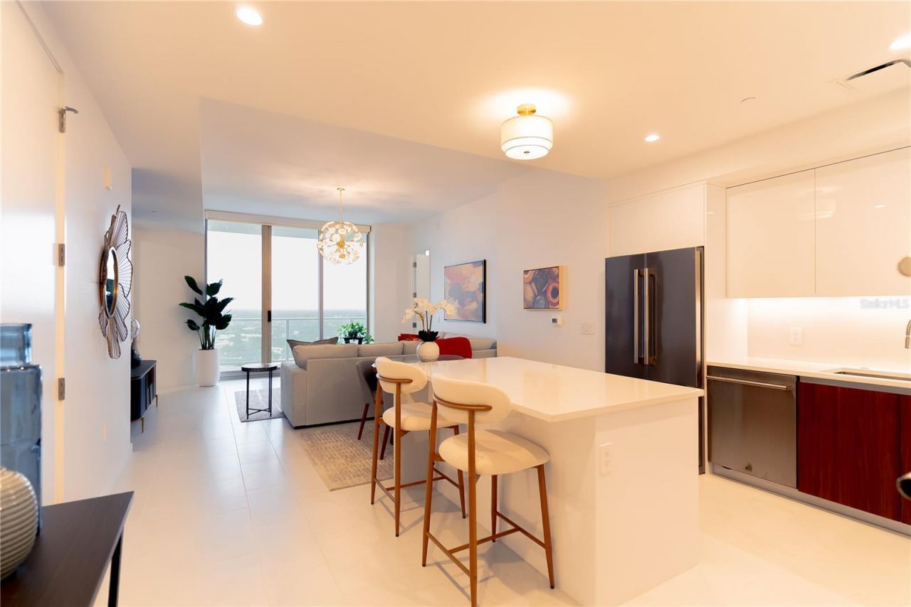400 Central Avenue , Unit 2009, Saint Petersburg, FL 33701 Photo