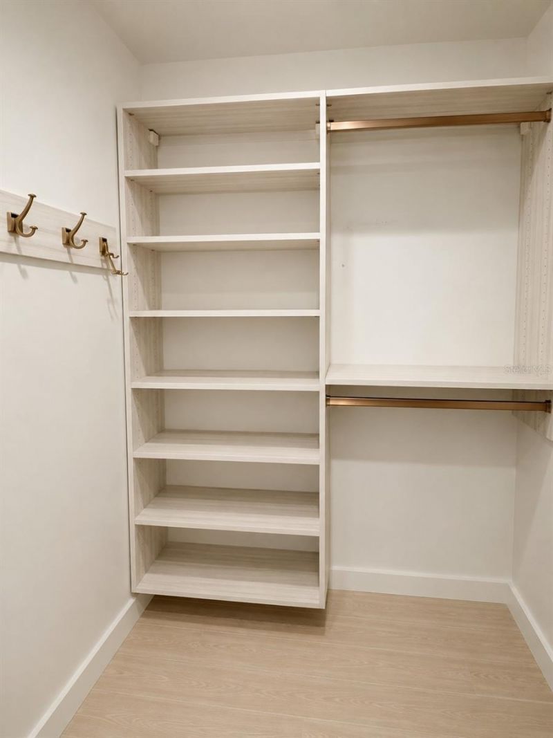 400 Central Avenue , Unit 2009, Saint Petersburg, FL 33701 Photo