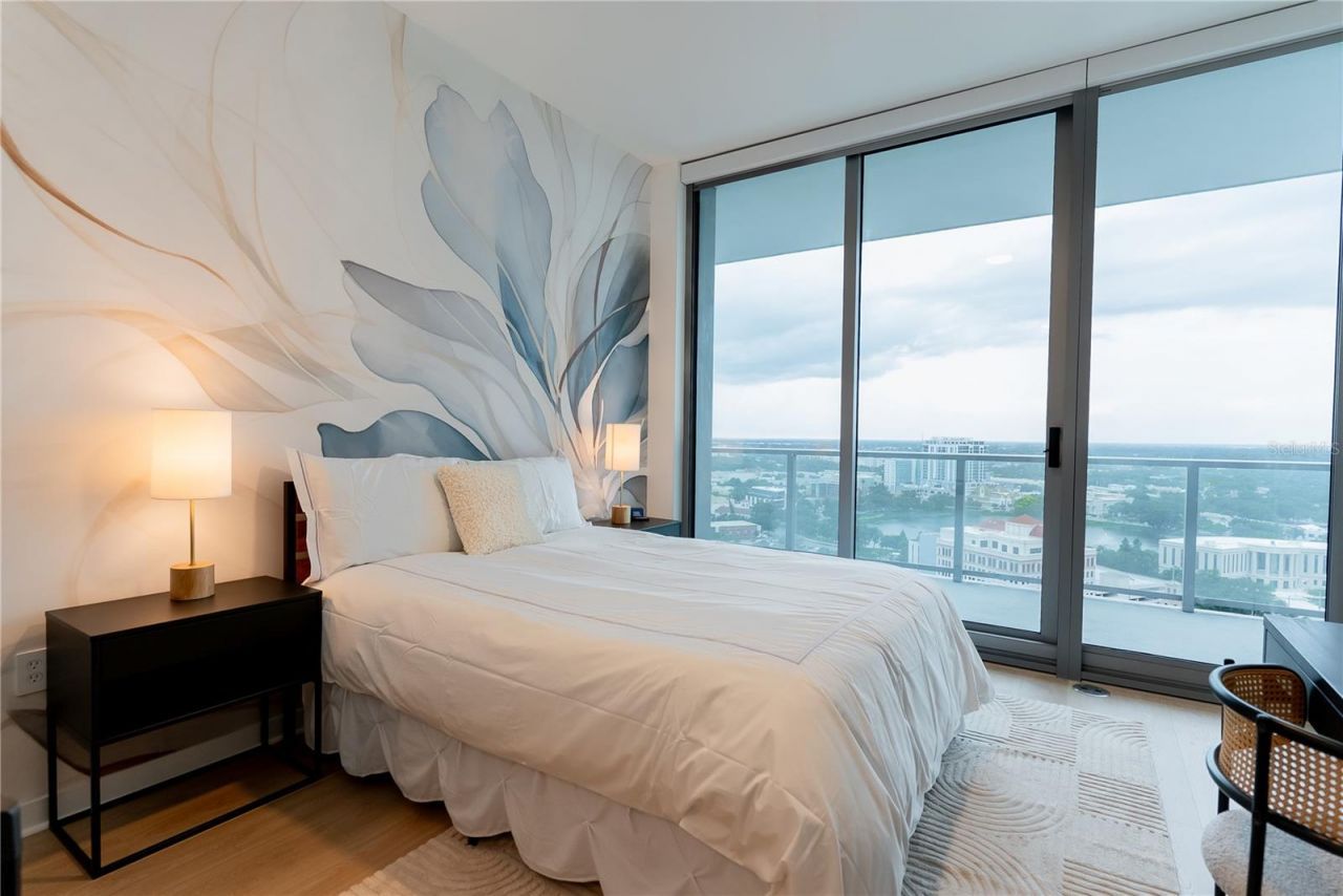 400 Central Avenue , Unit 2009, Saint Petersburg, FL 33701 Photo