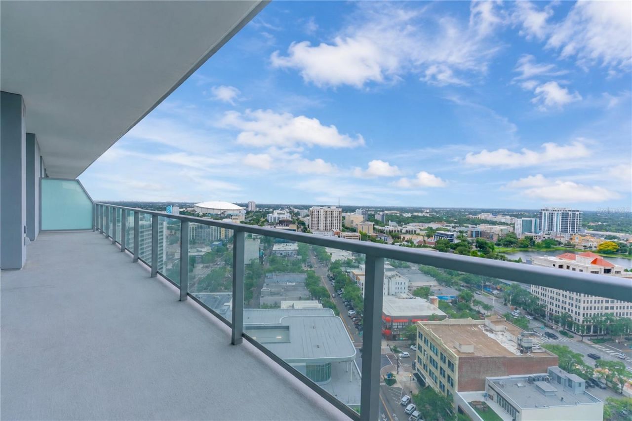 400 Central Avenue , Unit 2009, Saint Petersburg, FL 33701 Photo