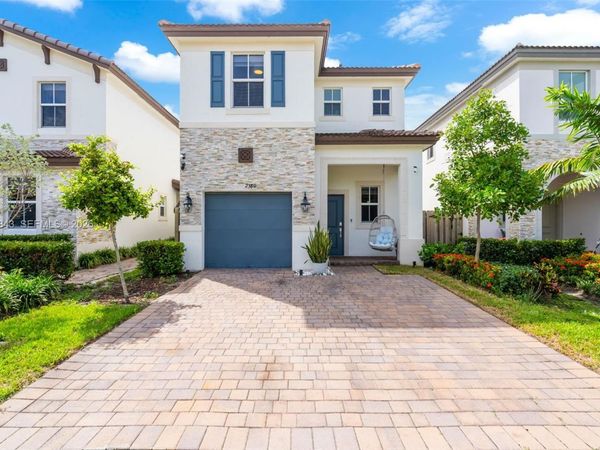 2380 NW 130th Ter , Miami, FL 33167