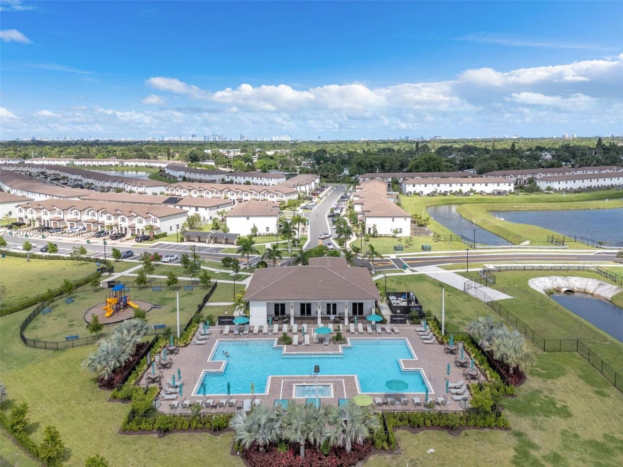 2380 NW 130th Ter , Miami, FL 33167 Photo
