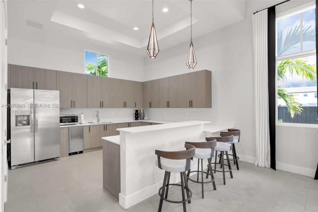 2380 NW 130th Ter , Miami, FL 33167 Photo